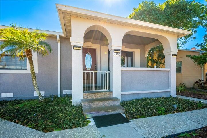 Property Photo: 2300 37th Avenue N FL 33713