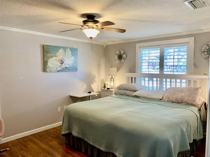 Property Photo: 4904 27th Avenue W FL 34209