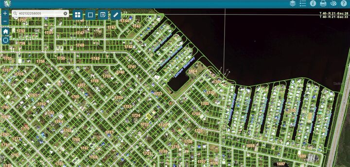 Property Photo:  5258 Johnson Terrace  FL 33981 