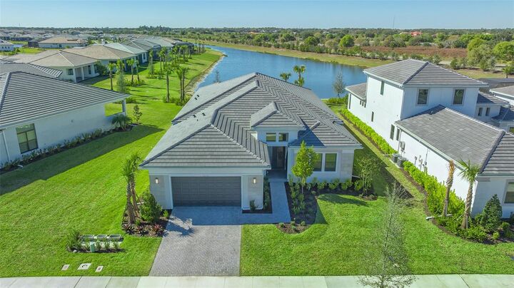 Property Photo:  4521 Mondrian Court  FL 34240 