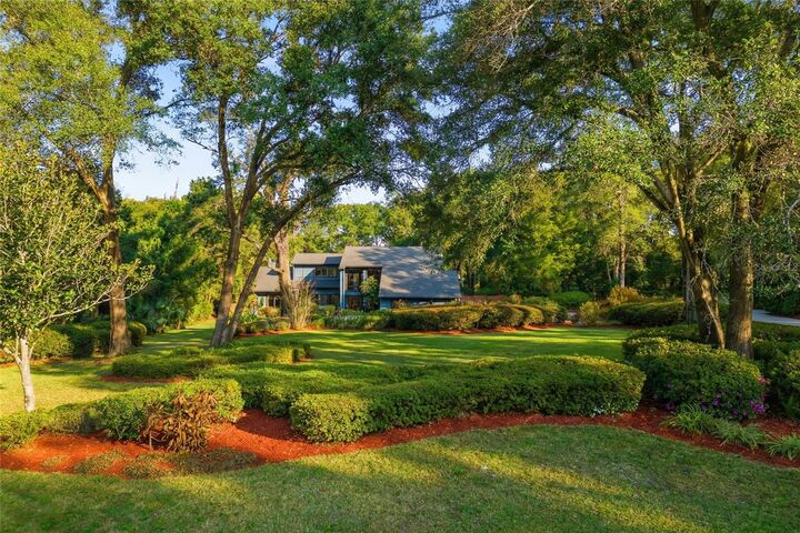 Property Photo: 55 Oak Hollow Drive FL 32712