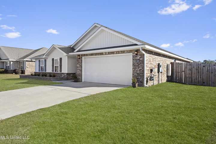 Property Photo:  1089 Enclave Circle  MS 39560 