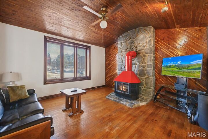 Property Photo: 612 Bates Street MO 63111