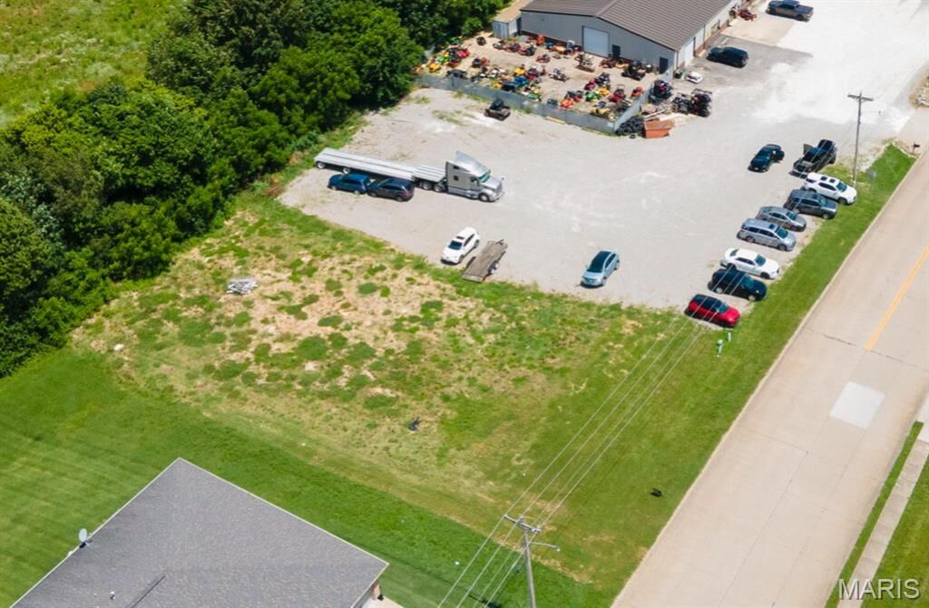 Property Photo:  204 W Deerwood Drive  MO 63755 