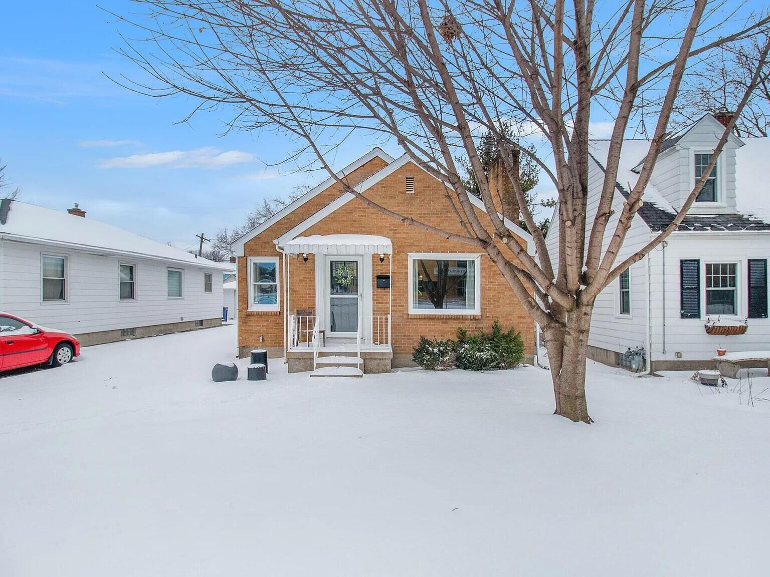 Property Photo:  902 Sibley Street NW  MI 49504 