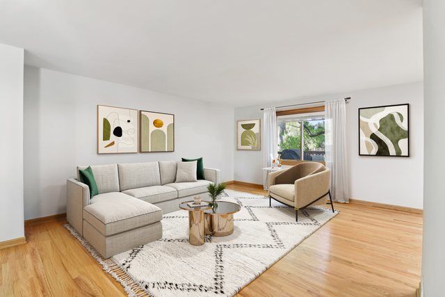 Property Photo:  210 E Lakeside Drive  IL 60061 