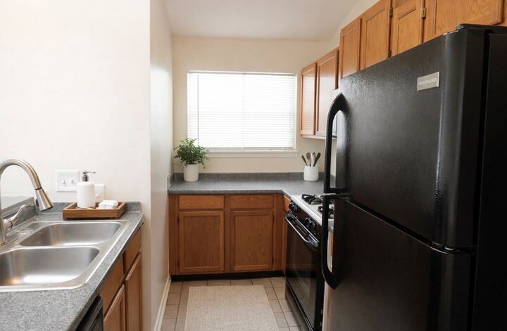 Property Photo:  727 Nantucket Way  IL 60042 