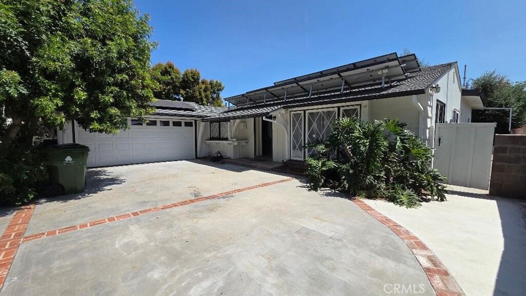 Property Photo:  17322 Keswick  CA 91325 