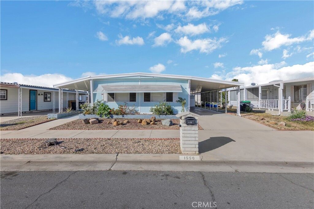 Property Photo:  1550 San Vicente  CA 92543 