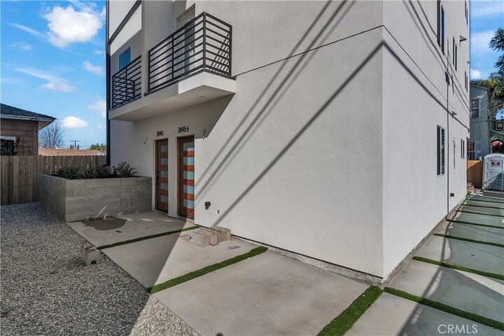 Property Photo:  2843 Folsom  CA 90033 