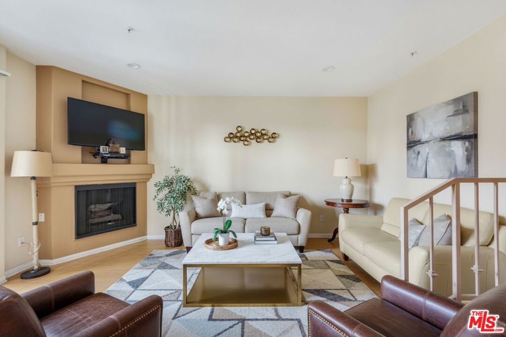 Property Photo:  7100 La Tijera Boulevard B101  CA 90045 