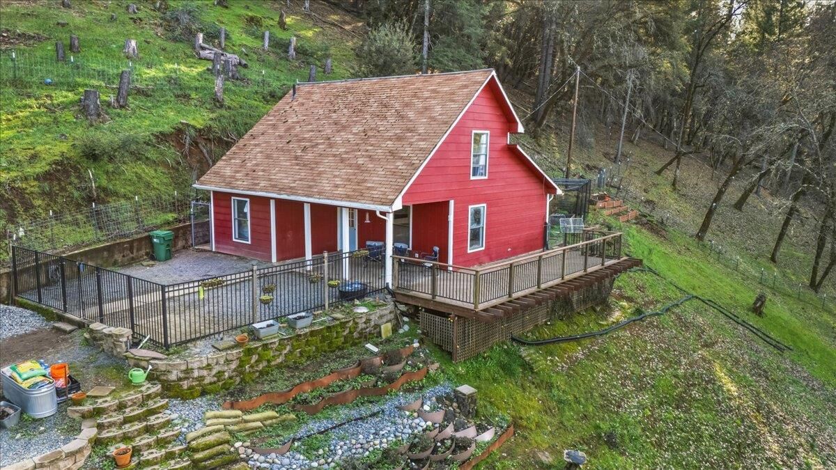 Property Photo:  15153 Norvin Way  CA 95949 