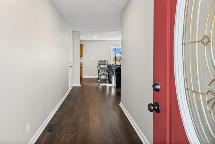 Property Photo:  3329 S Senseney Cir  TN 37042 