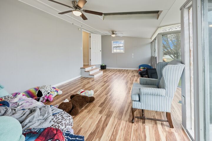 Property Photo:  214 Earle St  TN 37318 