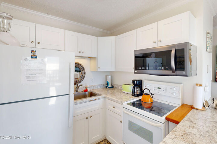 Property Photo:  2264 New River Inlet Road Unit 109  NC 28460 