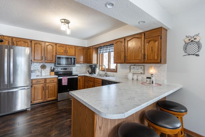 Property Photo: 1304 Camelot Court MN 56031