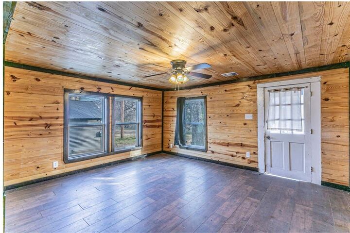 Property Photo:  4606 Oak Grove Road  TX 75119 