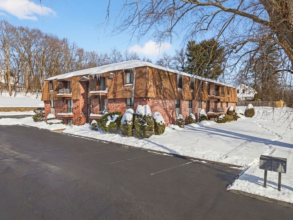 Property Photo:  625 W Lowell Ave 3  MA 01832 