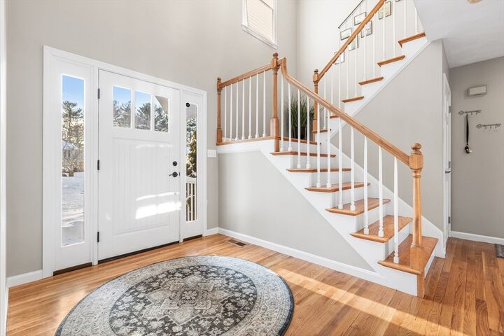 Property Photo: 8 Stouffer Circle MA 01810