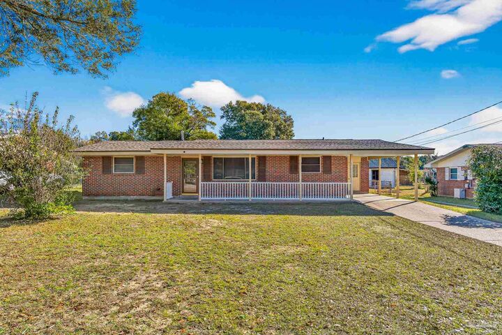 Property Photo:  7130 Melba St  FL 32504 