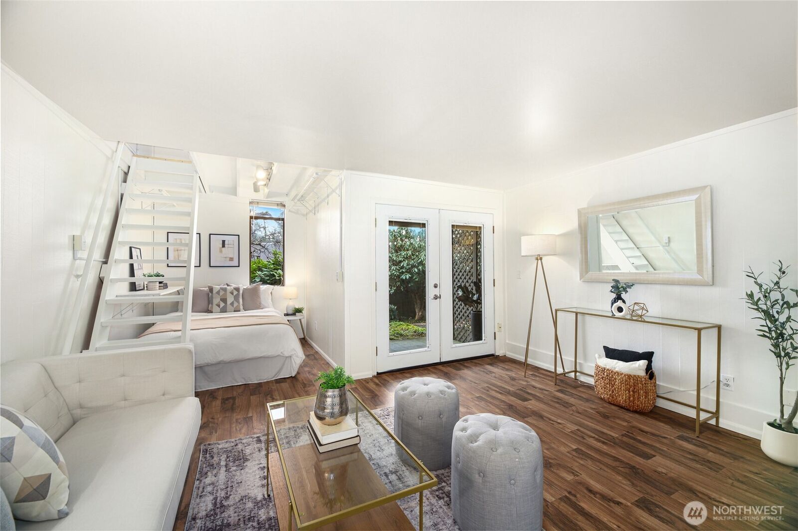 Property Photo:  6779  138th Avenue NE 518  WA 98052 