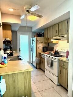 Property Photo:  423 SE Asbury Lane  FL 34983 