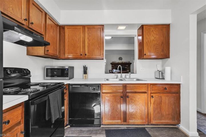 Property Photo:  4760 Greenlaw Dr  VA 23464 