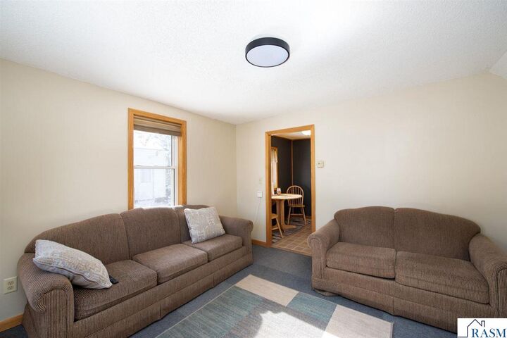 Property Photo: 714 N Teal Street MN 56048