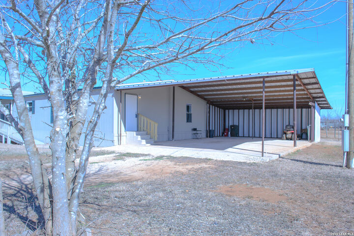 Property Photo:  290 Crestfield  TX 78064 