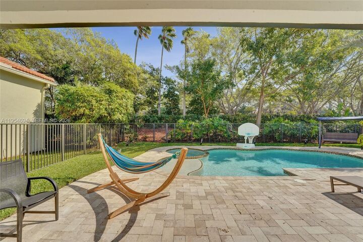 Property Photo:  1367 Camellia Cir  FL 33326 