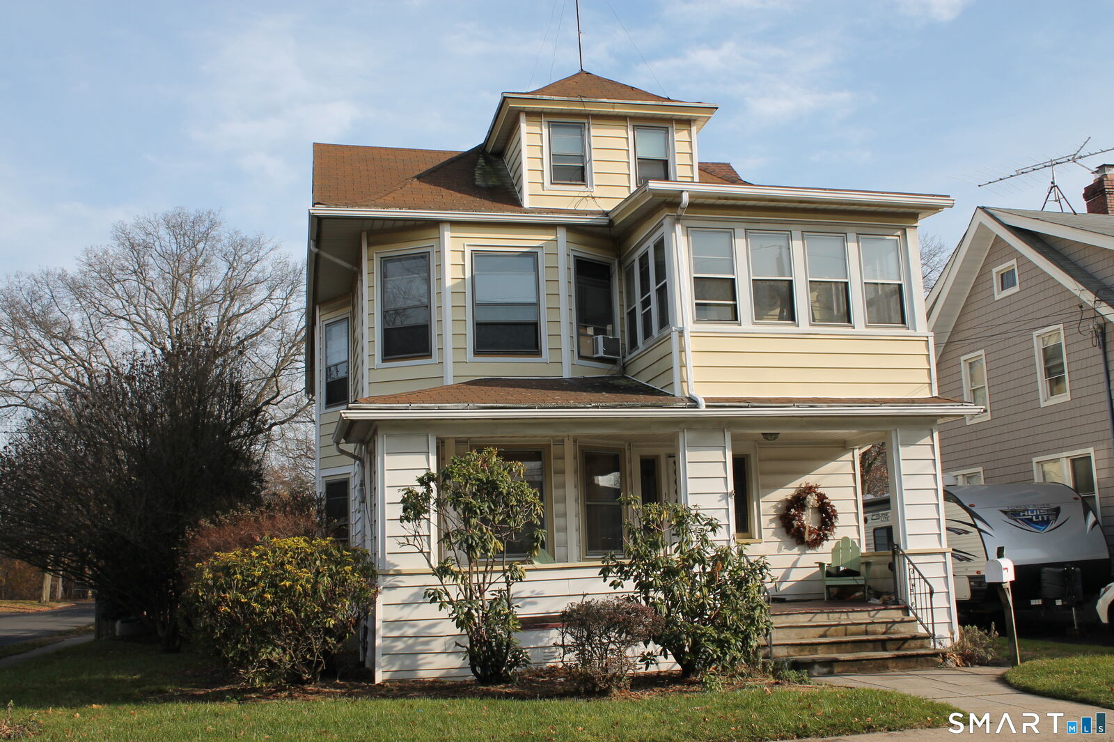 Property Photo:  156 Blakeman Place  CT 06615 