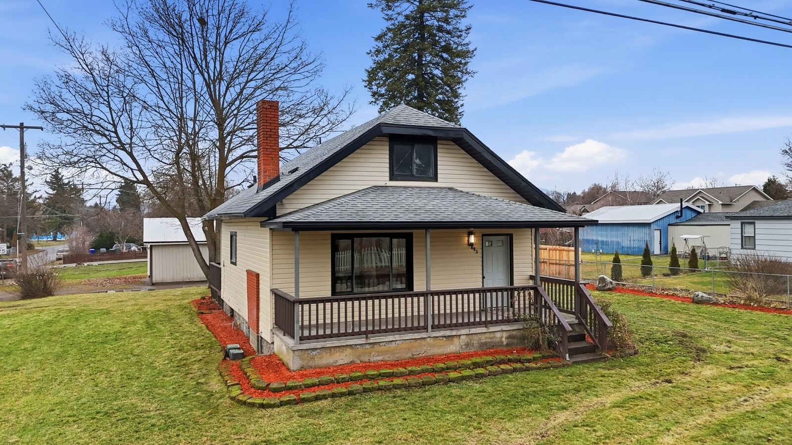 Property Photo:  605 S Bowdish Rd  WA 99206 