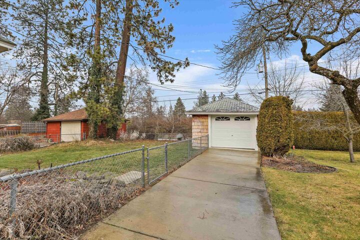 Property Photo:  804 W 17th Ave  WA 99203 