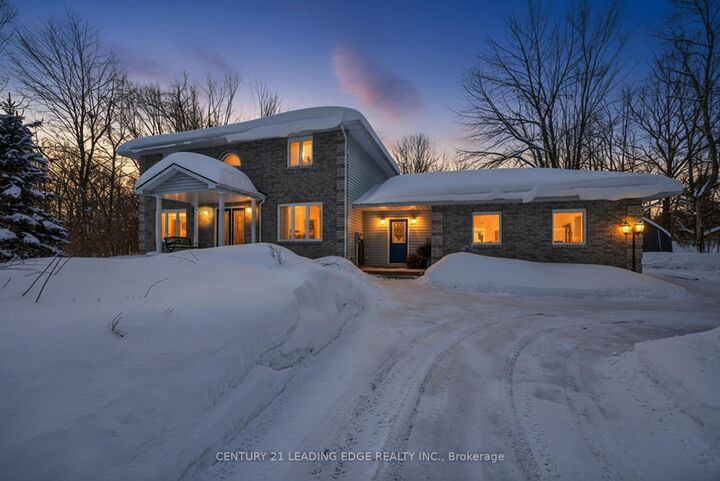 Photo de la propriété:  5810 Lowanda Lane  ON L0K 1W0 