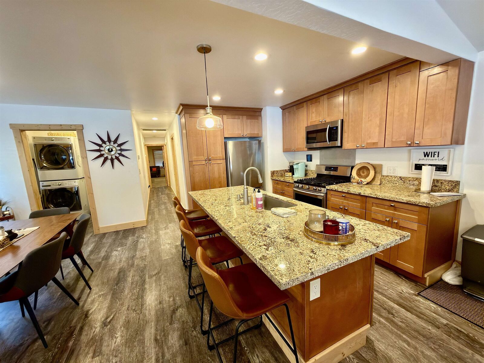 Property Photo:  405 Oak Street  CA 96142 