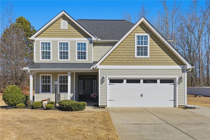 Property Photo:  204 Arbor Woods Lane  SC 29673 