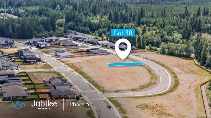 738 Salmonberry St — photo 1