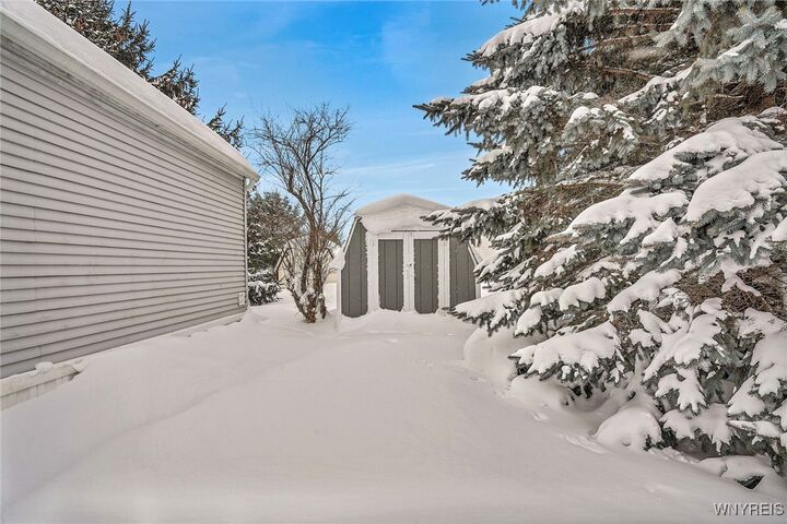 Property Photo:  67 Winnterview Dr.  NY 14009 