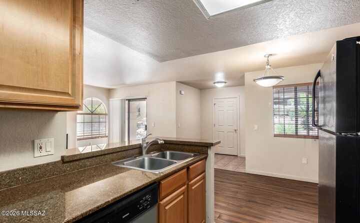 Property Photo:  101 S Players Club Drive Apt 4104  AZ 85745 