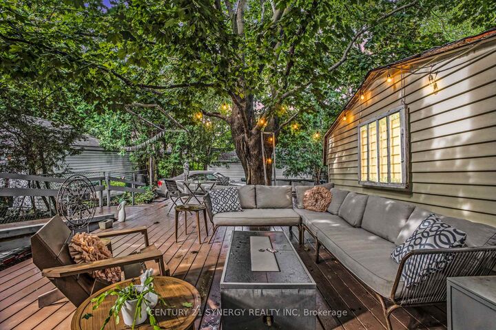 Property Photo:  327 Richelieu Avenue  ON K1L 6J8 