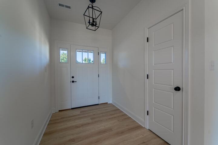 Property Photo:  520 Chickasaw Drive  KY 40475 