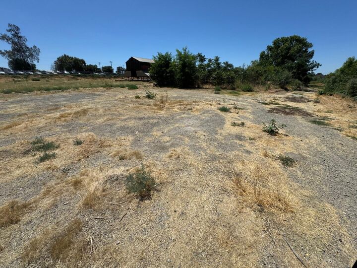 Property Photo: 505 Zeff Road CA 95351