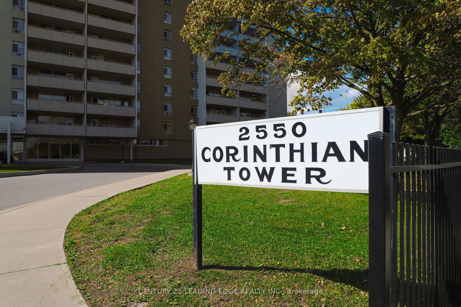 Property Photo:  2550 Pharmacy Avenue 1206  ON M1W 1H9 