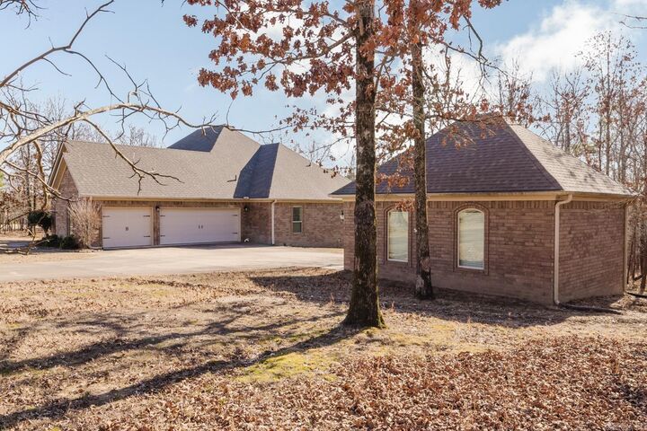 Property Photo:  1195 Westcliffe Dr  AR 72210 