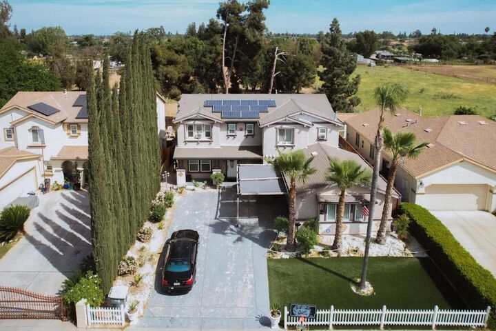 Property Photo:  1896 N Forestiere Avenue  CA 93722 