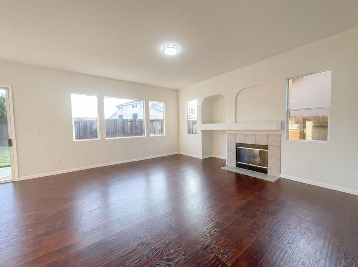 Property Photo:  8137 Wyndwillow Way  CA 95758 