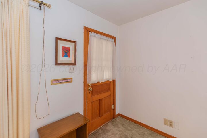Property Photo:  1405 N Lake Street  TX 79107-7169 