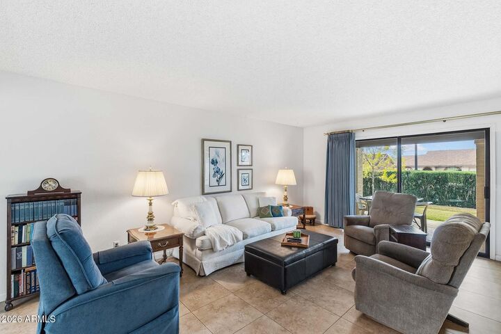 Property Photo:  620 S Privet Way  AZ 85208 