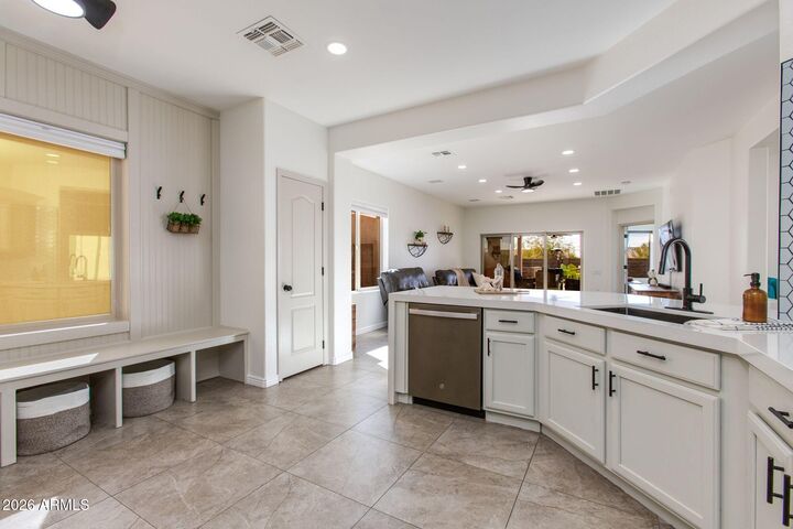 Property Photo: 8242 S Hidden Trail Court AZ 85118