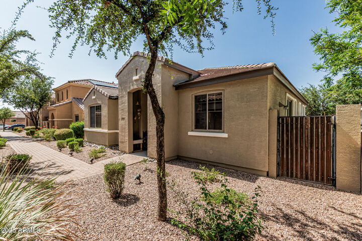 Property Photo:  1849 S Balboa Drive  AZ 85295 